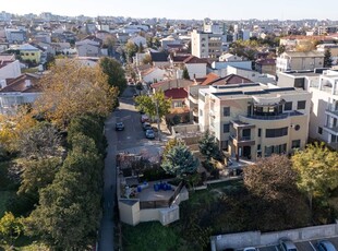 Casă / Vilă cu 7 camere de vânzare în zona Faleza Nord