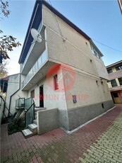 Casa foarte spatioasa D+P+2E amplasare excelenta, str. N. Iorga aproape de Bd. Mamaia