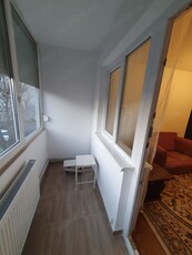 Inchiriez apartament 2 camere-Vlaicu