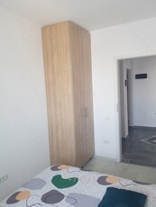 Închiriez apartament 3 camere nou cu mobilier si electrocasnice