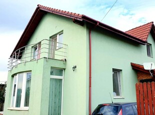 Proprietar vand vila Dumbravita CORA teren 604 mp 200mp util 4 dormitoare 2 bucatarii 2 bai living