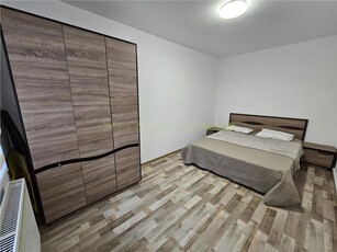 [REZERVAT] Apartament renovat zona Calea Bucuresti