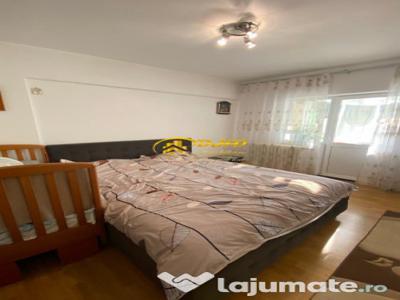 Apartament 3 camere spatios cu CT - Pacurari