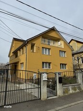 Apartament cu 3 camere, 2 bai in Marasti, etaj 3 !