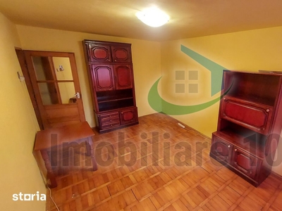 Apartament 3 camere, parter, strada Pasunii, langa Farmacia Somesan