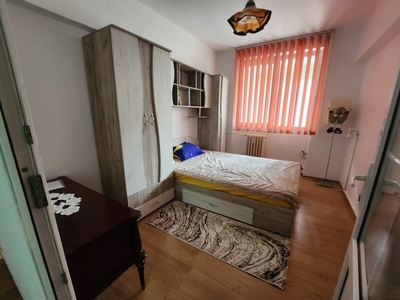 Apartament 3 camere Tineretului 3 camere disponibil pentru mutare R