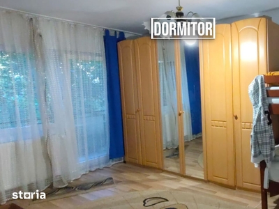 Apartament 4 camere, ultracentral, G-ral Vasile Milea, Petrosani
