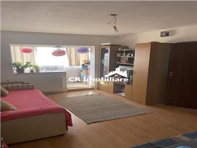 apartament 4 camere zona Turda