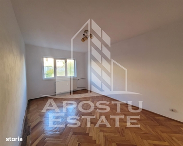 Apartament cu 2 camere, etaj intermediar, zona Aradului