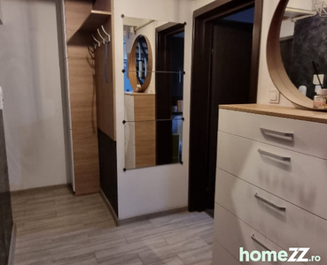 Apartament cu trei camere tip Penthouse zona Banat