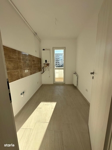 Apartament 4 camere Ferentari 72, blocurile rosii