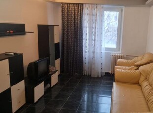 3 camere Crangasi