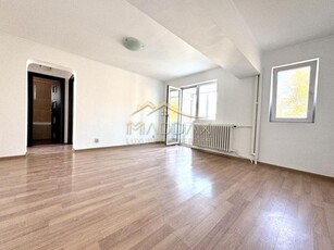 Apartament 3 camere de vanzare II Baneasa II Sisesti