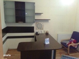 Apartament spatios cu 2 camere si 2 balcoane de vanzare ,Manastur.