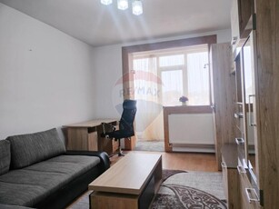 Apartament cu 3 camere de vanzare in zona Central