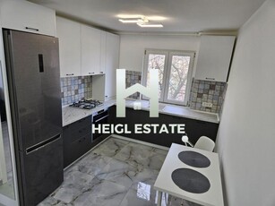 Apartament cu 4 camere pe Bulevardul Cetatii