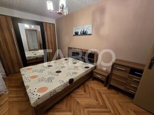 Apartament decomandat de vanzare cu 2 camere balcon boxa Vasile Aaron