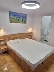 Apartament 4 rooms: Silfidelor Street, No. 4