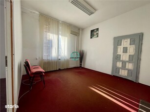 Apartament cu 3 camere, bloc nou, zona La Terenuri!