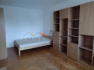 Dambu Pietros - Vanzare apartament 2 camere - Bulevardul 1848