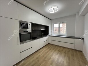 De vanzare apartament cu 2 camere decomandate cu 2 balcoane si loc de parcare in zona Calea Surii Mici