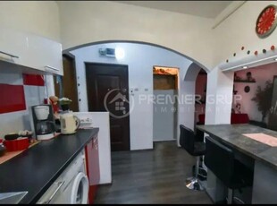 OCAZIE!!! Apartament 3 camere decomandat | Podu Ros