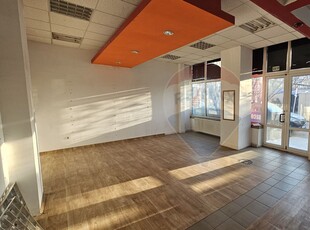 Spatiu comercial 48.5 mp inchiriere in , Dolj, Filiasi, Central