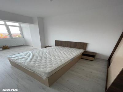 Vand apartament 3 camere