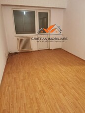 Apartament 2 camere decomandat , etaj intermediar, bloc cu lift, Cetate!