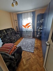 Apartament 2 camere decomandat, mobilat, utilat, Cetate-Liceul Sportiv!