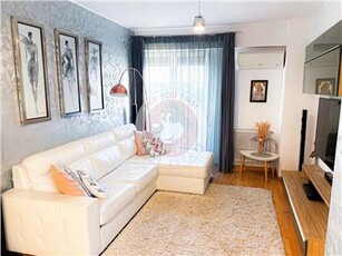 Basarabia | Apartament 3 camere | 93 mp | decomandat | B8609