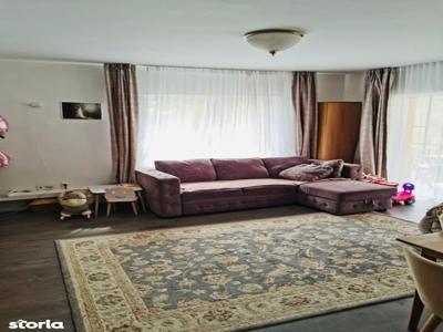 Apartament de 3 camere, decomandat, 54 mp, zona Teilor