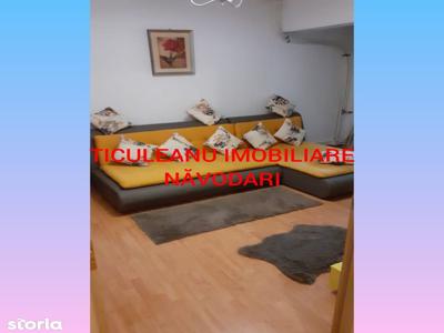 Vindem apartament in Navodari