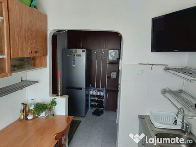 Apartament 2 camere semidecomandat! centru