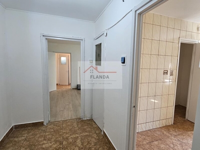 Apartament 3 camere Drumul Taberei Parc Moghioros