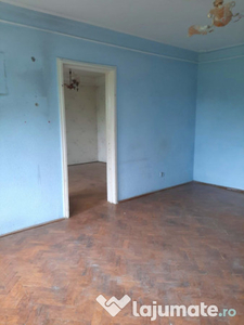 Apartament 3 camere - etajul 3 - bloc fără risc - Podu Ro?