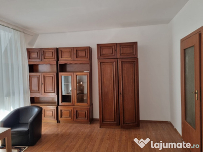 Apartament 3 camere pe str. Barițiu