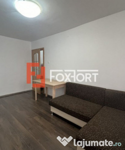 Apartament cu 3 camere de vanzare, etaj 1, zona Spitalul Ju