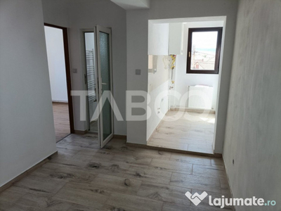 Apartament decomandat 3 camere 44 mp utili etaj intermediar