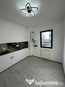 Apartament spatios-Bloc nou-Statie STB