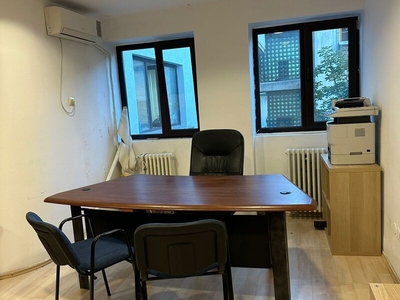 Inchiriere Romana birou 21 mp, renovat recent spatiu comercial, birouri