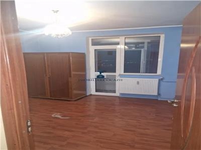 Vanzare Apartament 3 Camere Decomandat Sos.Giurgiului