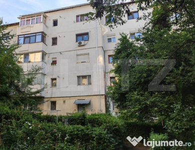 Apartament 2 camere 52 mp, decomandat, zona URA - Str. Repu