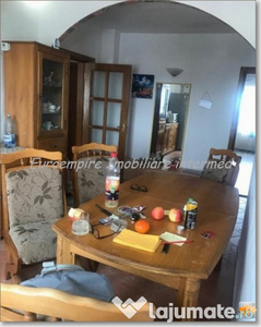 Apartament 3 camere decomandate Faleza Nord