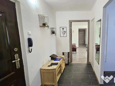 Apartament 3 camere , in Podu Ros PALLAS