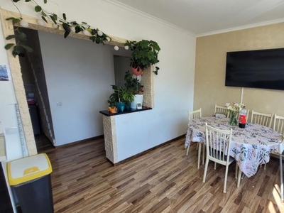 Apartament de 2 camere, mobilat utilat, loc de parcare, zona Teilor