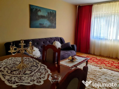 Inchiriez regim hotelier apartament 5 camere Mangalia