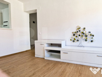 Apartament 2 camere, 48mp, parcare, zona Florilor