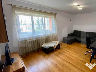 Apartament 2 camere, 54 mp, decomandat, garaj, zona Louis Pa