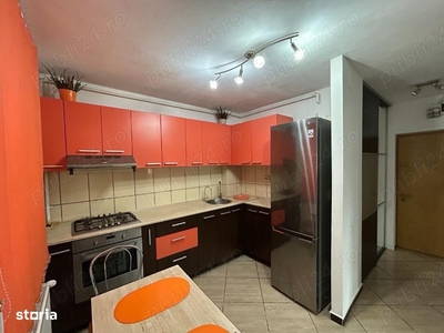 Apartament cu 3 camere 2 bai si 2 balcoane zona Tineretului Sibiu